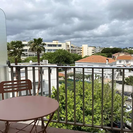 Renove Avec Balcon Et Wifi A - Fr-1-553-303